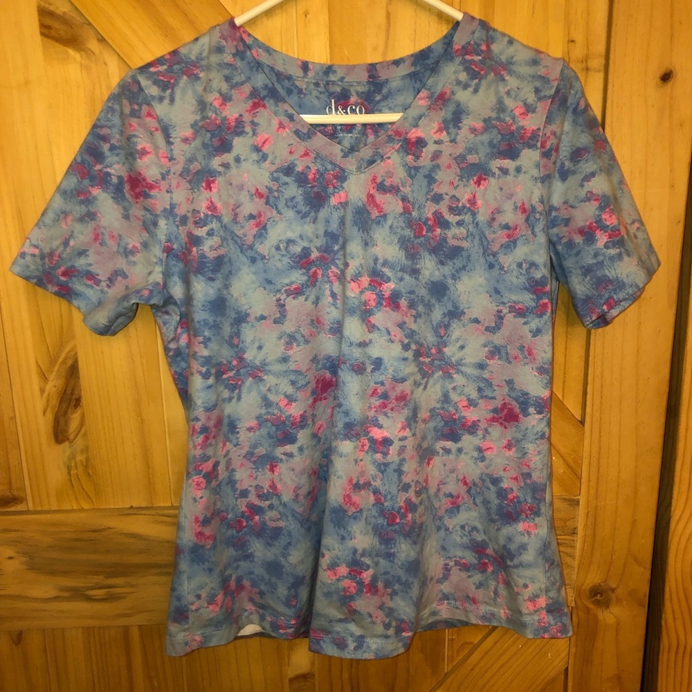 Denim & Co. Blue and Pink Tye-Dye V-Neck Women's Top Size M